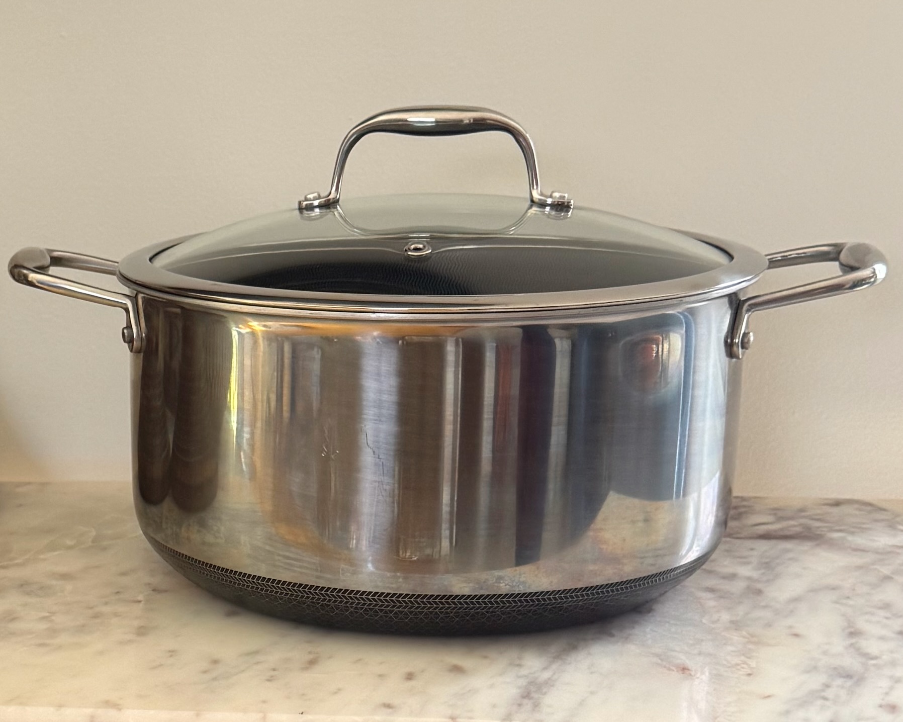 HexClad Dutch oven exterior