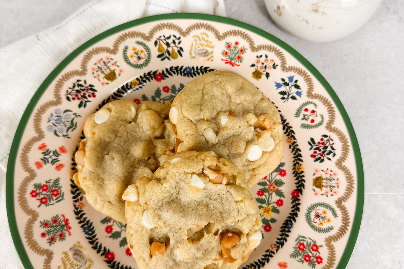 White Chocolate Macadamia Cookies